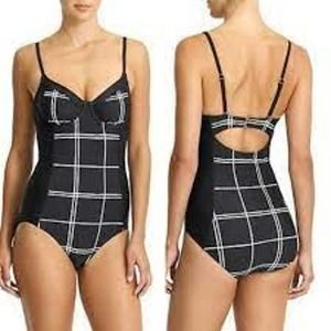 Athleta Lanikai One Piece Black underwire key hole back Swimsuit